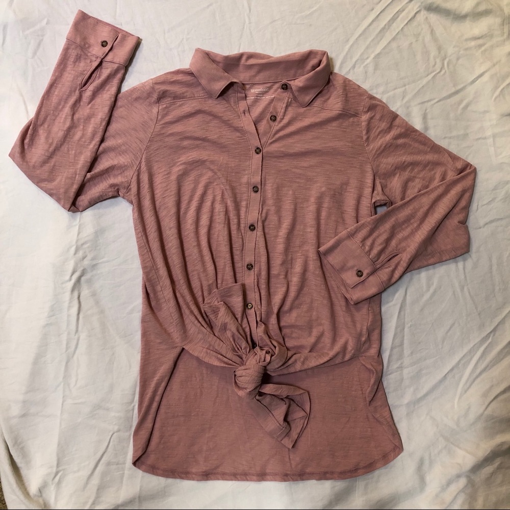 Maternity button up shirt, size Large